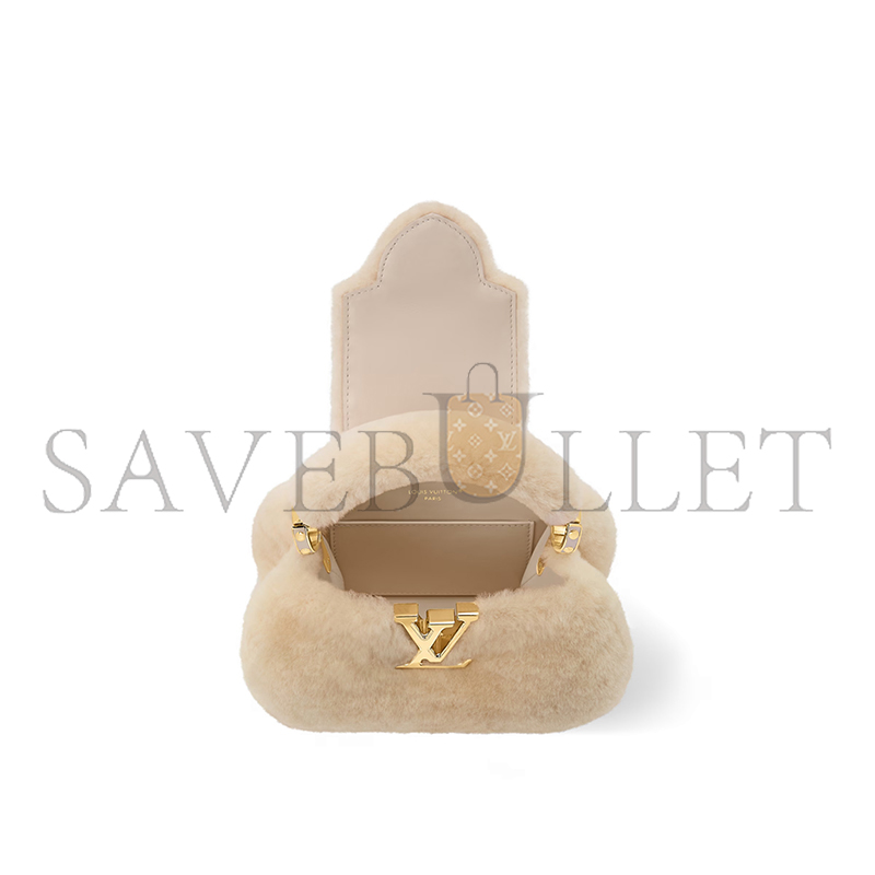 LOUIS VUITTON CAPUSNOW M26324 (20*13*11cm)